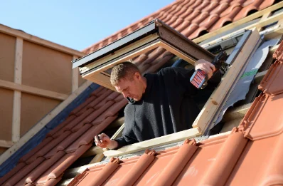 Pose de fenêtres de toit Velux à Auge